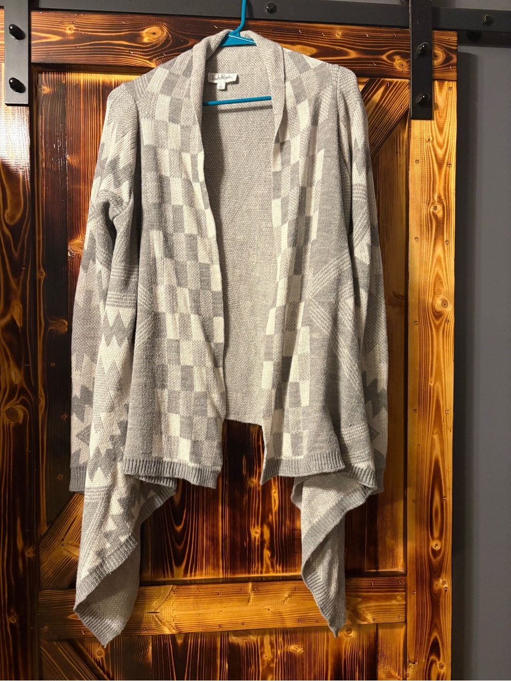 Cloud chaser Gray checkered and aztec print Cardigan. Size large